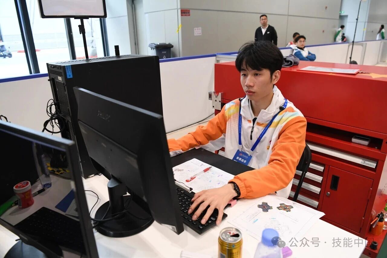 破解結(jié)構性就業(yè)矛盾——促進高質(zhì)量充分就業(yè)